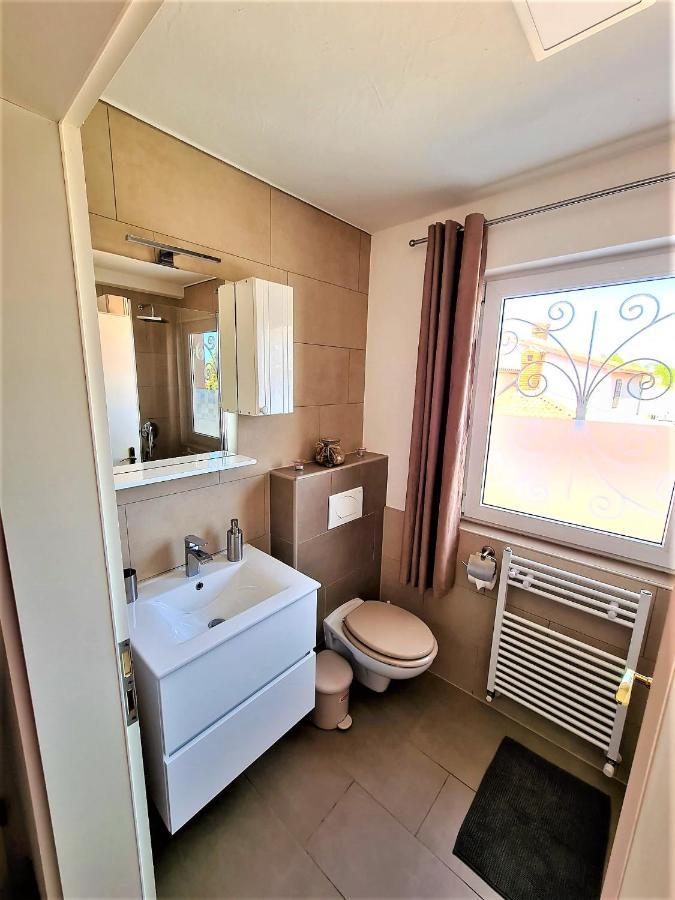 Apartment Villa Engel With Pool بوريتش المظهر الخارجي الصورة