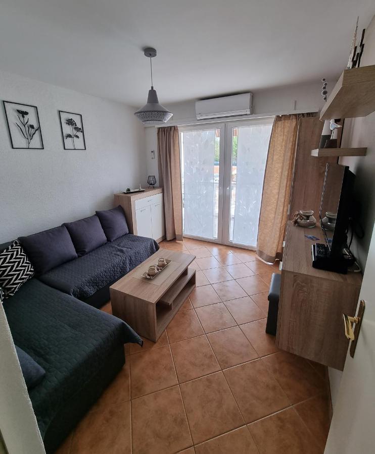 Apartment Villa Engel With Pool بوريتش المظهر الخارجي الصورة