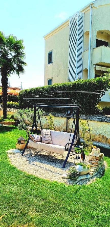 Apartment Villa Engel With Pool بوريتش المظهر الخارجي الصورة