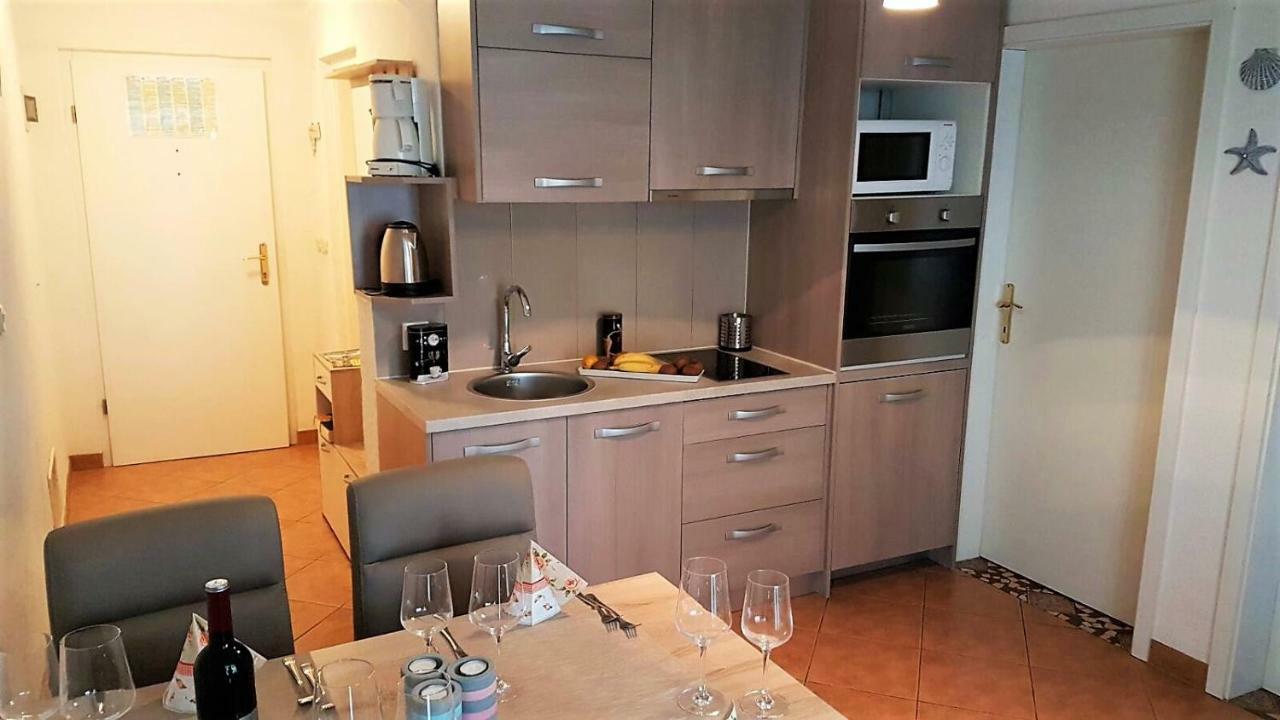 Apartment Villa Engel With Pool بوريتش المظهر الخارجي الصورة